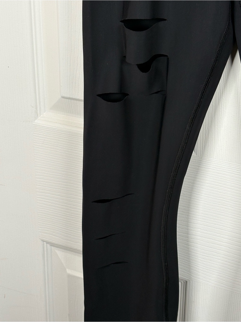 Alo Yoga High Waist Ripped Warrior
Leggings Black Size Medium A422 - Picture 7 of 15